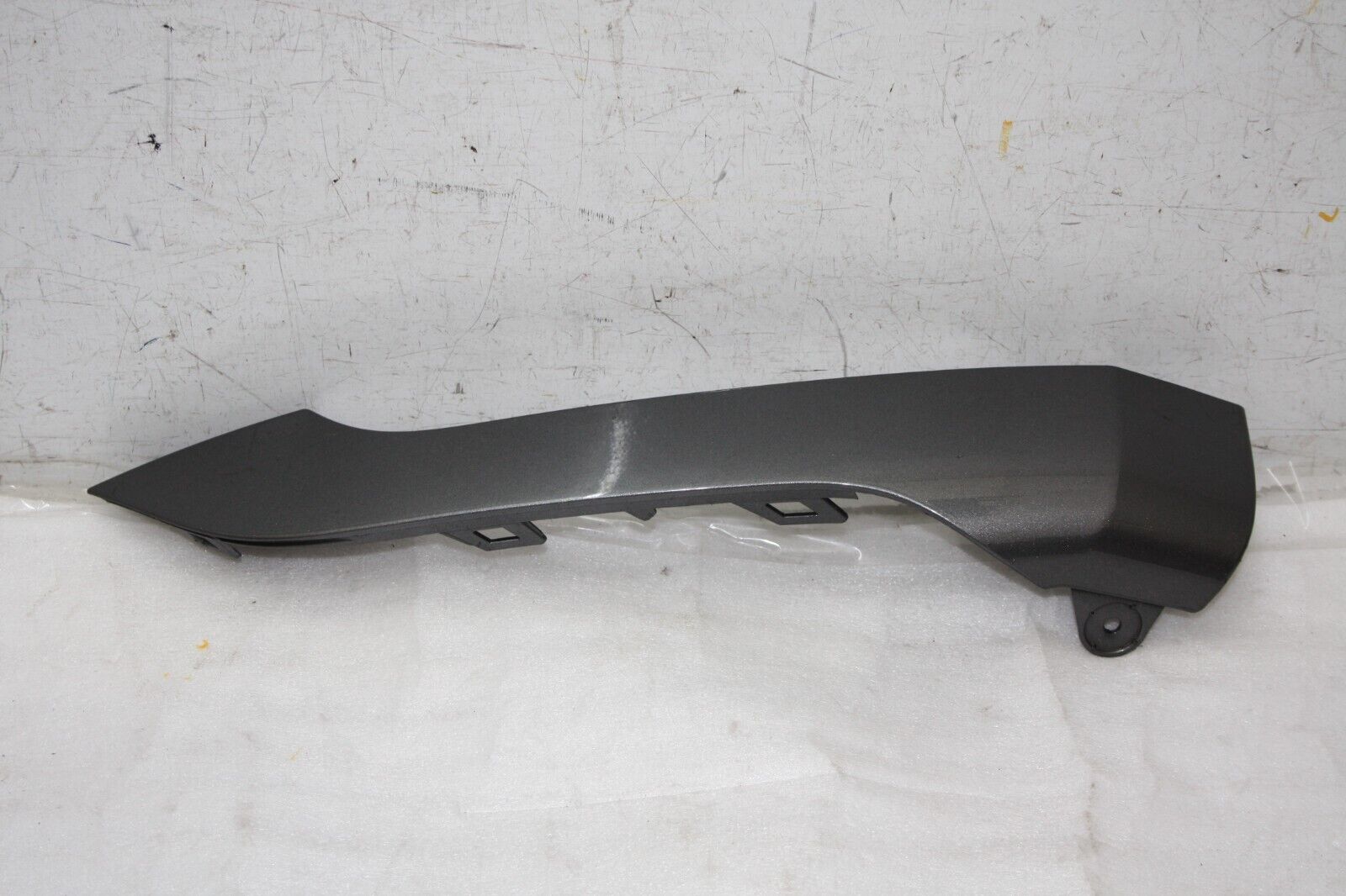 Range Rover Evoque Front Bumper Left Trim 2019 ON K8D2-17E785-AB Genuine