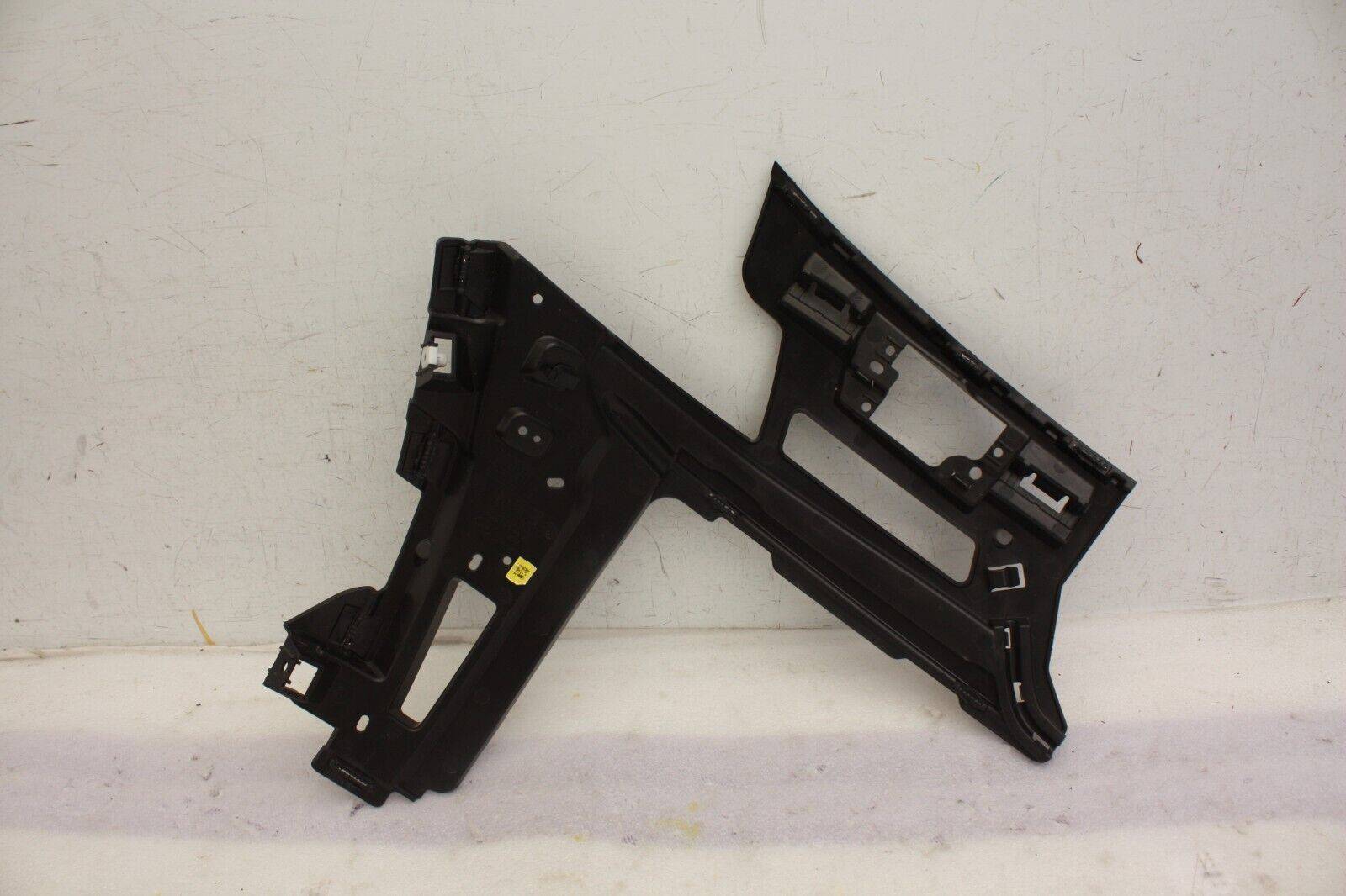 Range-Rover-Sport-L460-Front-Bumper-Left-Bracket-M8E2-17C863-A-Genuine-176577428287-11