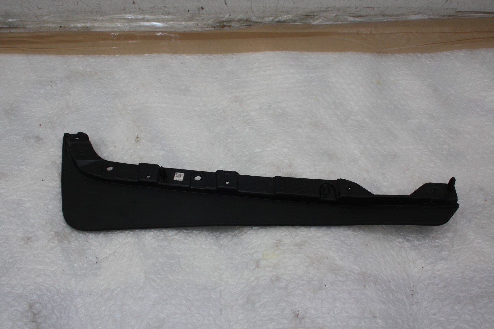 Range Rover Sport L461 Front Bumper Right Trim 2022 ON N9X2-17F017-BB Genuine