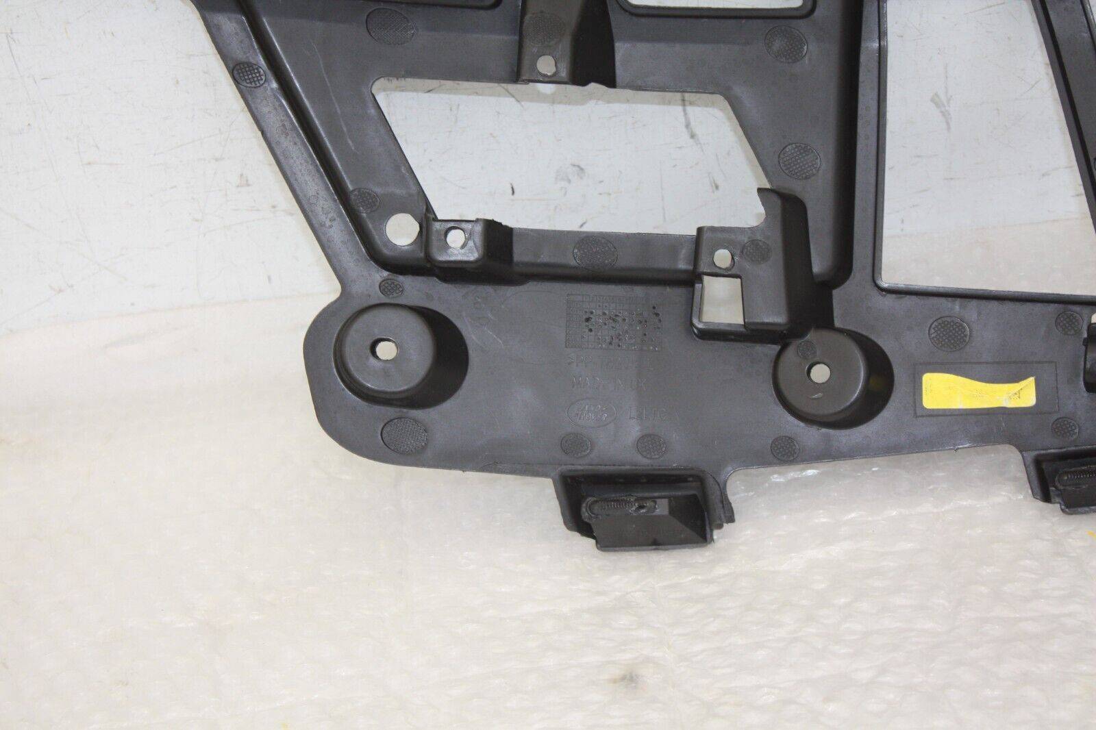 Range-Rover-Velar-Front-Bumper-Left-Bracket-2017-ON-J8A2-17C863-BA-Genuine-176359518247-14