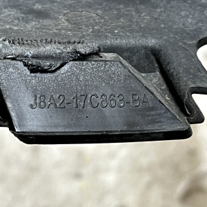 Range Rover Velar Front Bumper Left Bracket 2017 TO 2023 J8A2-17C863-BA Genuine - Image 12