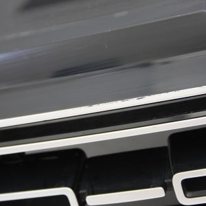 Range Rover Vogue L460 Front Bumper Grill M8E2-8200-A Genuine *DAMAGED* - Image 10