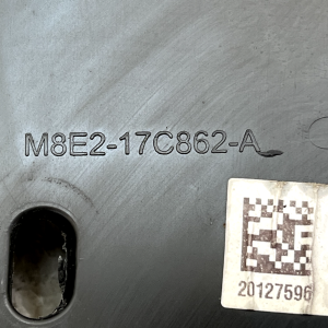 Range Rover Vogue L460 Front Bumper Right Bracket 2022 ON M8E2-17C862-A Genuine - Image 14