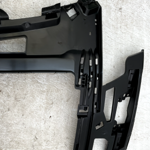 Range Rover Vogue L460 Front Bumper Right Bracket 2022 ON M8E2-17C862-A Genuine - Image 4