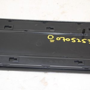 Range Rover Vogue L460 Front Right Side Door Trim 2022 ON M8E2-29426-ABW Genuine - Image 8