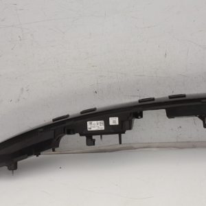 Range Rover Vogue L460 Rear Tailgate Middle Section 2023 ON Genuine *DAMAGED* - Image 16