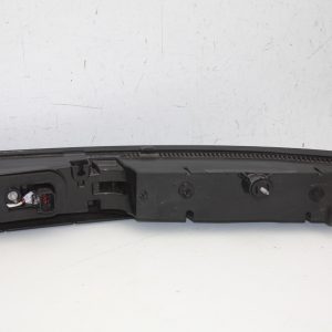 Range Rover Vogue L460 Rear Tailgate Middle Section 2023 ON Genuine *DAMAGED* - Image 17