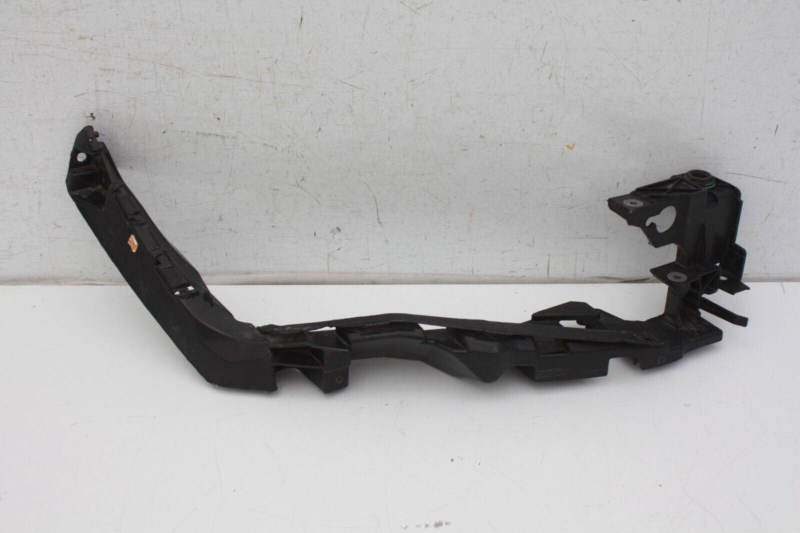 Seat Leon Front Right Headlight Bracket 5F0807890C Genuine 176646949847