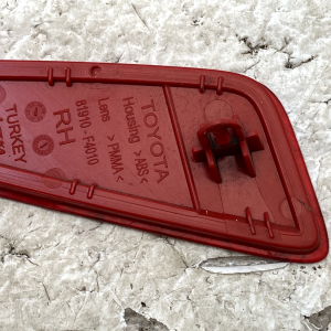 Toyota C-HR Rear Right Lower Bumper Reflector 2016 TO 2023 81910-F4010 Genuine - Image 8