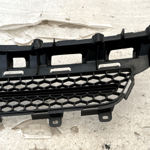 Toyota Corolla Verso Front Bumper Grill 2007 TO 2009 53111-0F030 Genuine - Image 12