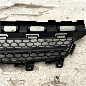 Toyota Corolla Verso Front Bumper Grill 2007 TO 2009 53111-0F030 Genuine - Image 6