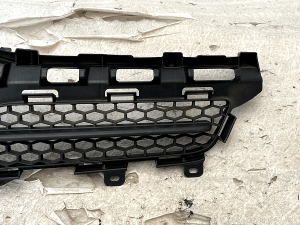 Toyota Corolla Verso Front Bumper Grill 2007 TO 2009 53111 0F030 Genuine 178518800807 6