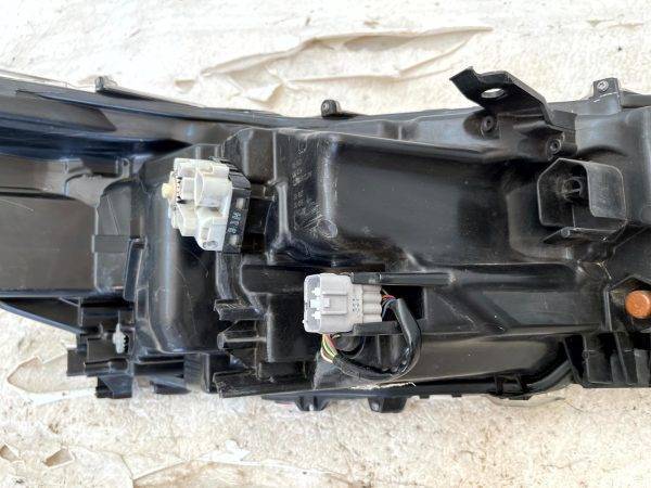 Toyota Hilux Left LED Headlight 2020 TO 2024 81150 YP450 Genuine 178507902757 11