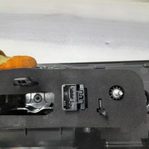 VW ID.7 ID7 LED Rear Center light 2023 14B945307A Genuine *LENS DAMAGED* - Image 15
