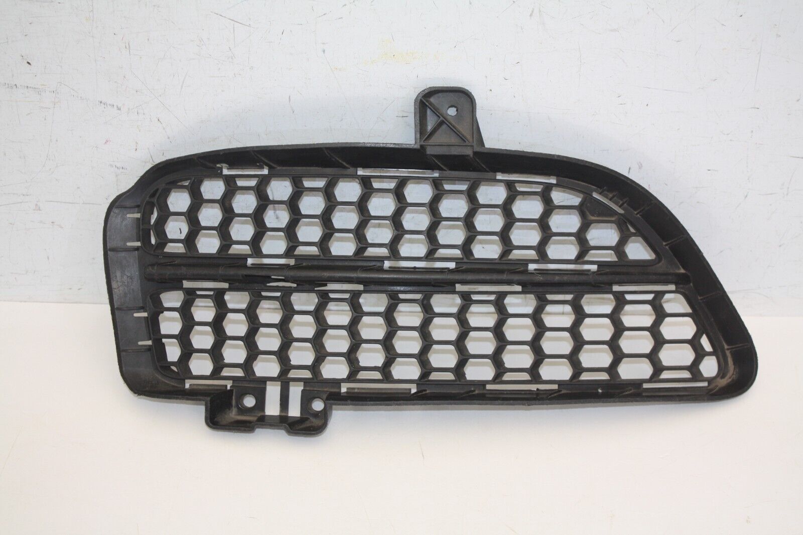 VW Touareg Front Bumper Right Grill 2007 TO 2010 7L6853666B Genuine