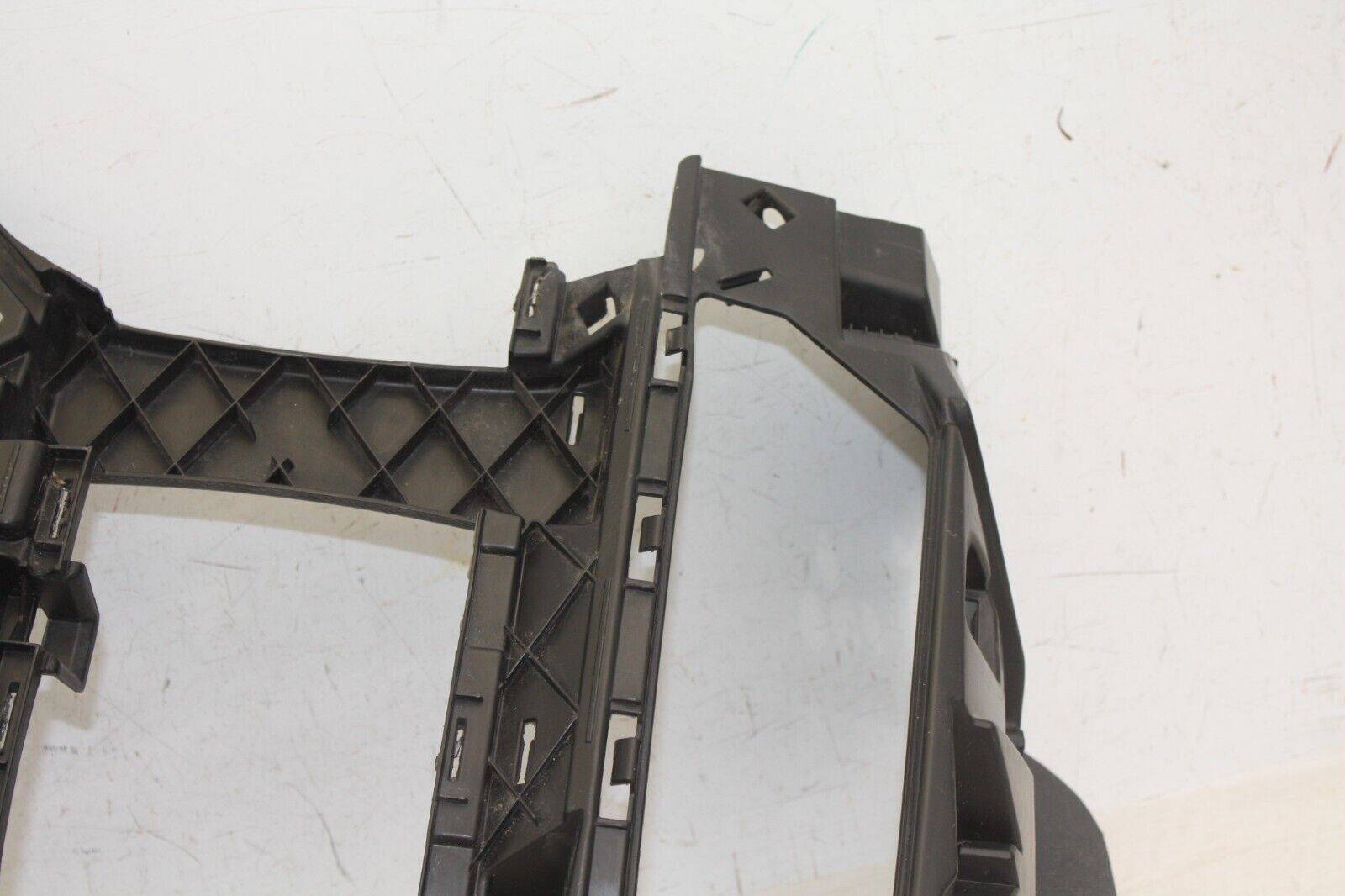 VW-Transporter-Front-Bumper-Right-Bracket-2015-TO-2020-7E0807178A-Genuine-176340045597-4
