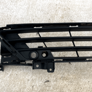 Vauxhall Astra Front Bumper Lower Grille 2019 TO 2022 39130494 Genuine - Image 2