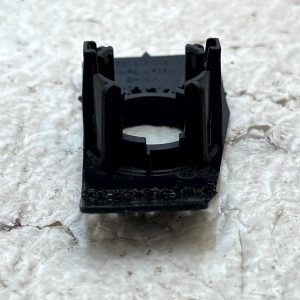Volkswagen Golf MK8 Rear Right Parking Sensor Bracket 5H0919492B Genuine - Image 6