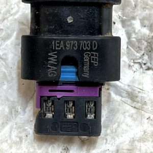 Volkswagen ID.3 Bumper Parking Sensor Plug Connector 2021 ON 1EA973703D Genuine - Image 9