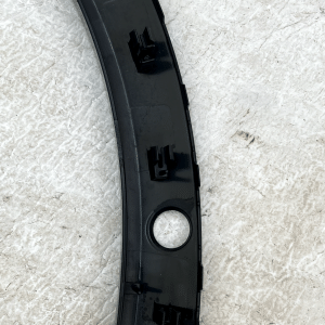 Volkswagen Tiguan Rear Right Wheel Arch Trim 2020 ON 571853818A Genuine - Image 15