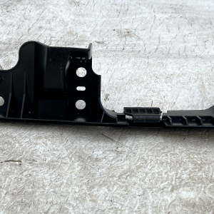Volkswagen Transporter Rear Bumper Center Suppport Bracket 2003-2020 7H0807723 - Image 3