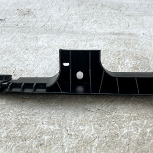 Volkswagen Transporter Rear Bumper Center Suppport Bracket 2003-2020 7H0807723 - Image 4