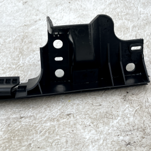 Volkswagen Transporter Rear Bumper Center Suppport Bracket 2003-2020 7H0807723 - Image 8