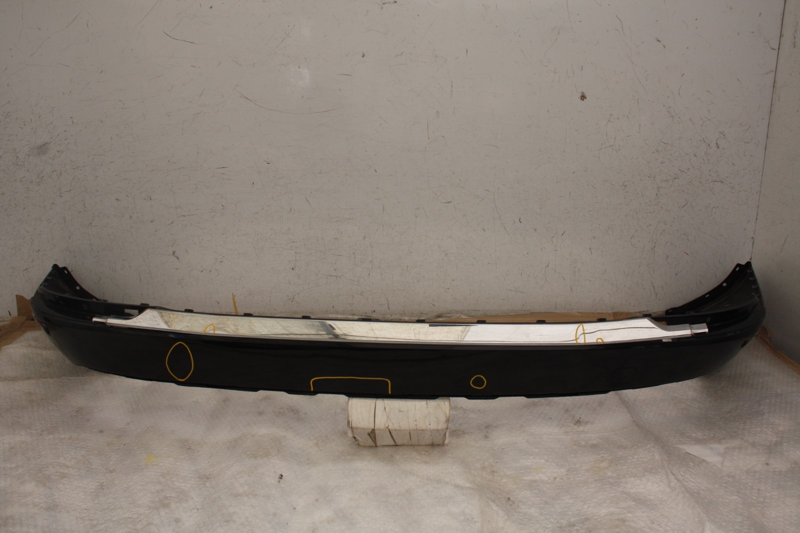 Volo XC90 Rear Bumper Lower Section 2015 TO 2025 31353430 Genuine *DAMAGED*