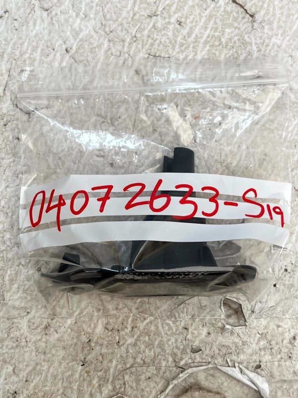 Volvo V60 Mk2 Front Right Side Headlight Washer Cover Bracket 31663587 Genuine 178448485807 8