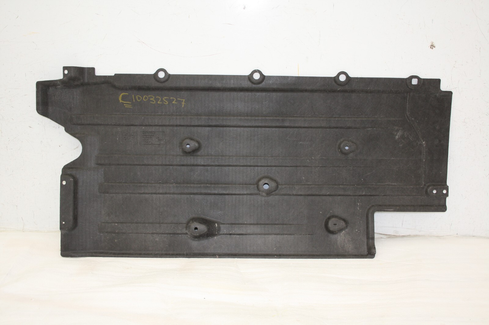 Volvo XC40 Rear Left Under Tray 2018 ON 32226719 Genuine