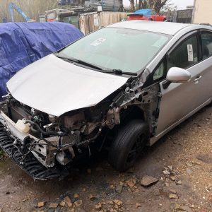 2015 Toyota Prius Hybrid Auto 1.8L Accident Damaged Salvage Spares Breaking Part