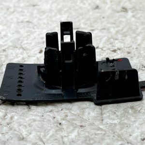 Audi A7 C8 S Line Rear Bumper Parking Sensor Holder Bracket 4K8919290A Genuine - Image 4
