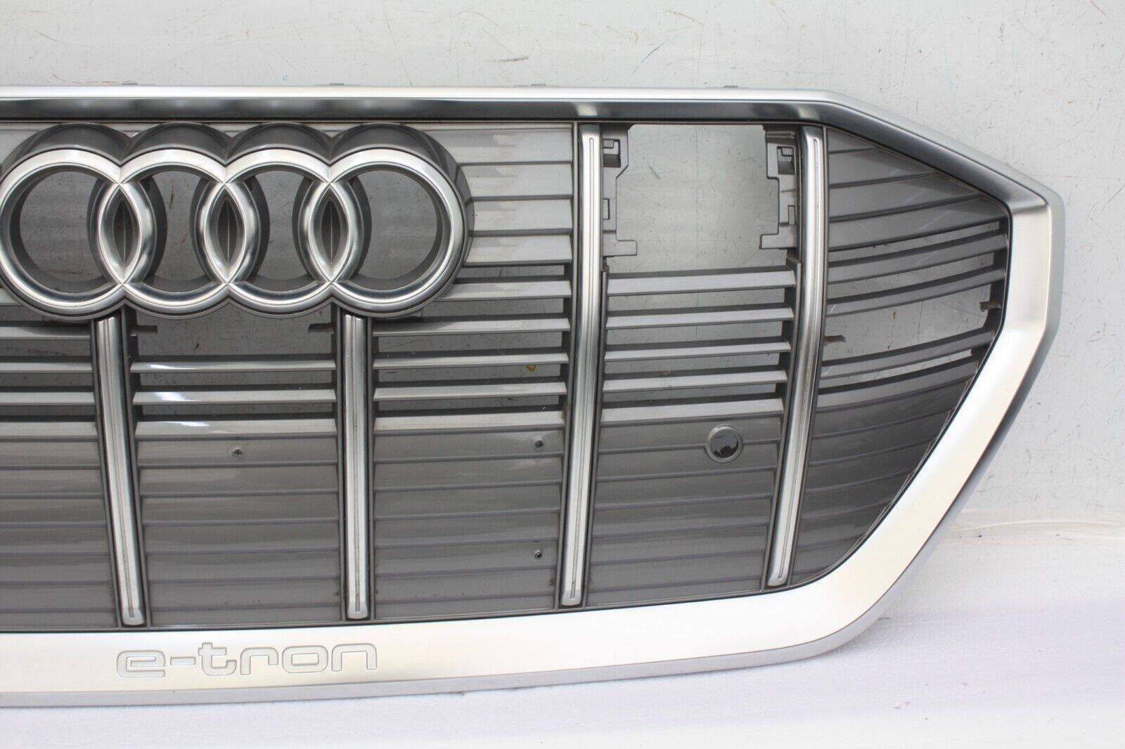 Audi-E-Tron-Front-Bumper-Grill-2019-ON-4KE853651-Genuine-DAMAGED-176646821008-2