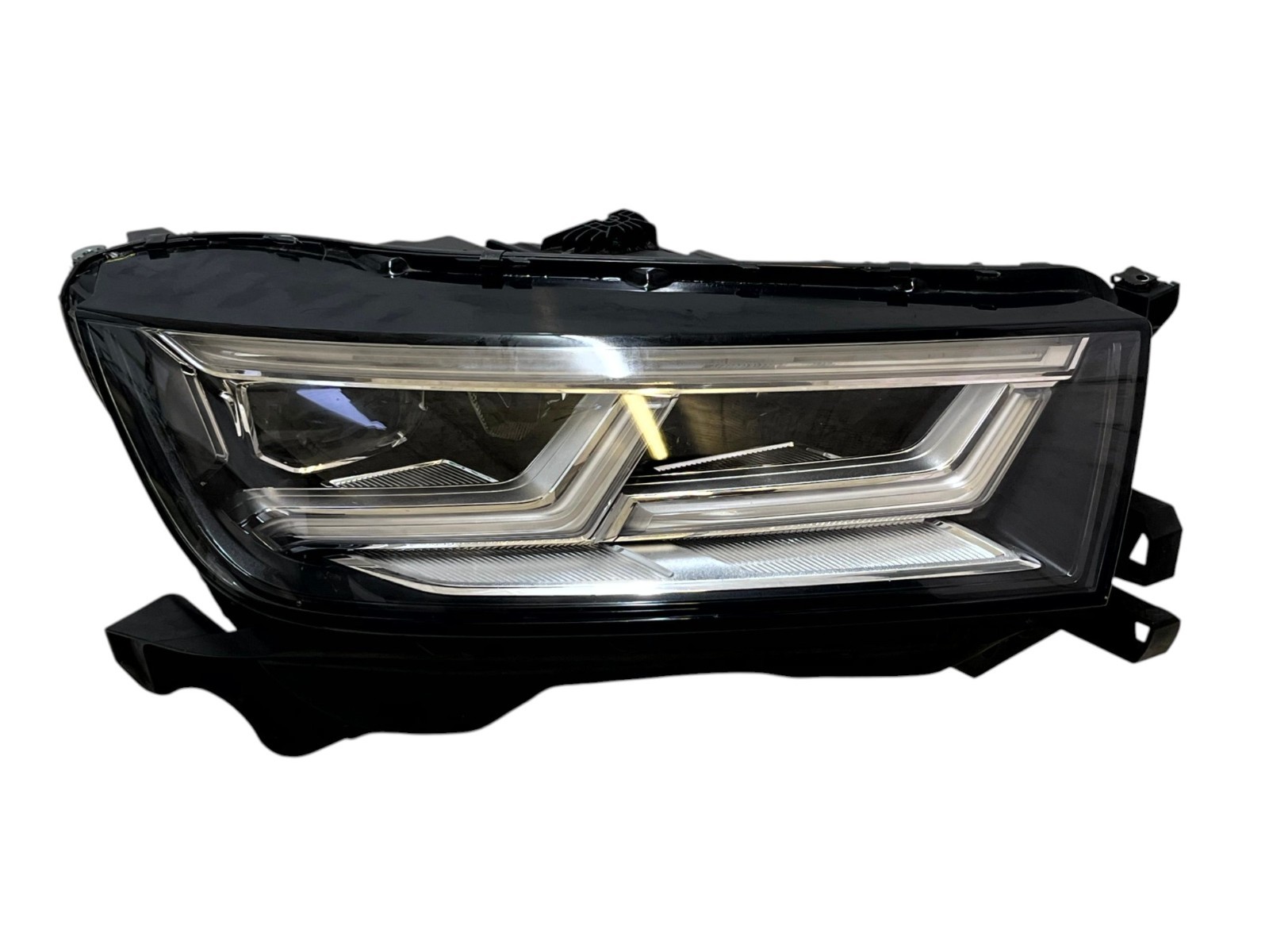 Audi Q5 SQ5 Front Right LED Headlight Headlamp 2017 TO 2020 80A941034A Genuine