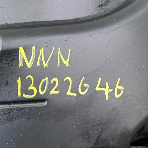 Audi Q7 Front Bumper Left Passenger Side Mounting Bracket 4M0807095H Genuine - Image 18