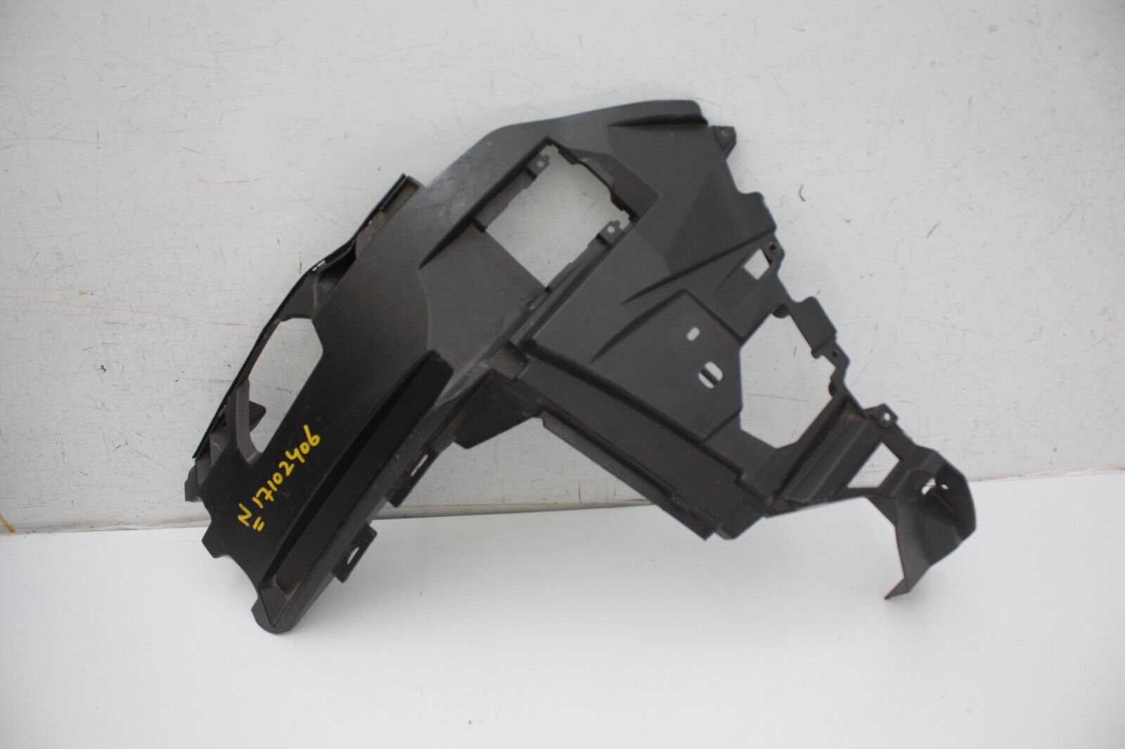 Audi Q7 S Line Front Bumper Left Bracket 2019 ON 4M0807095G Genuine