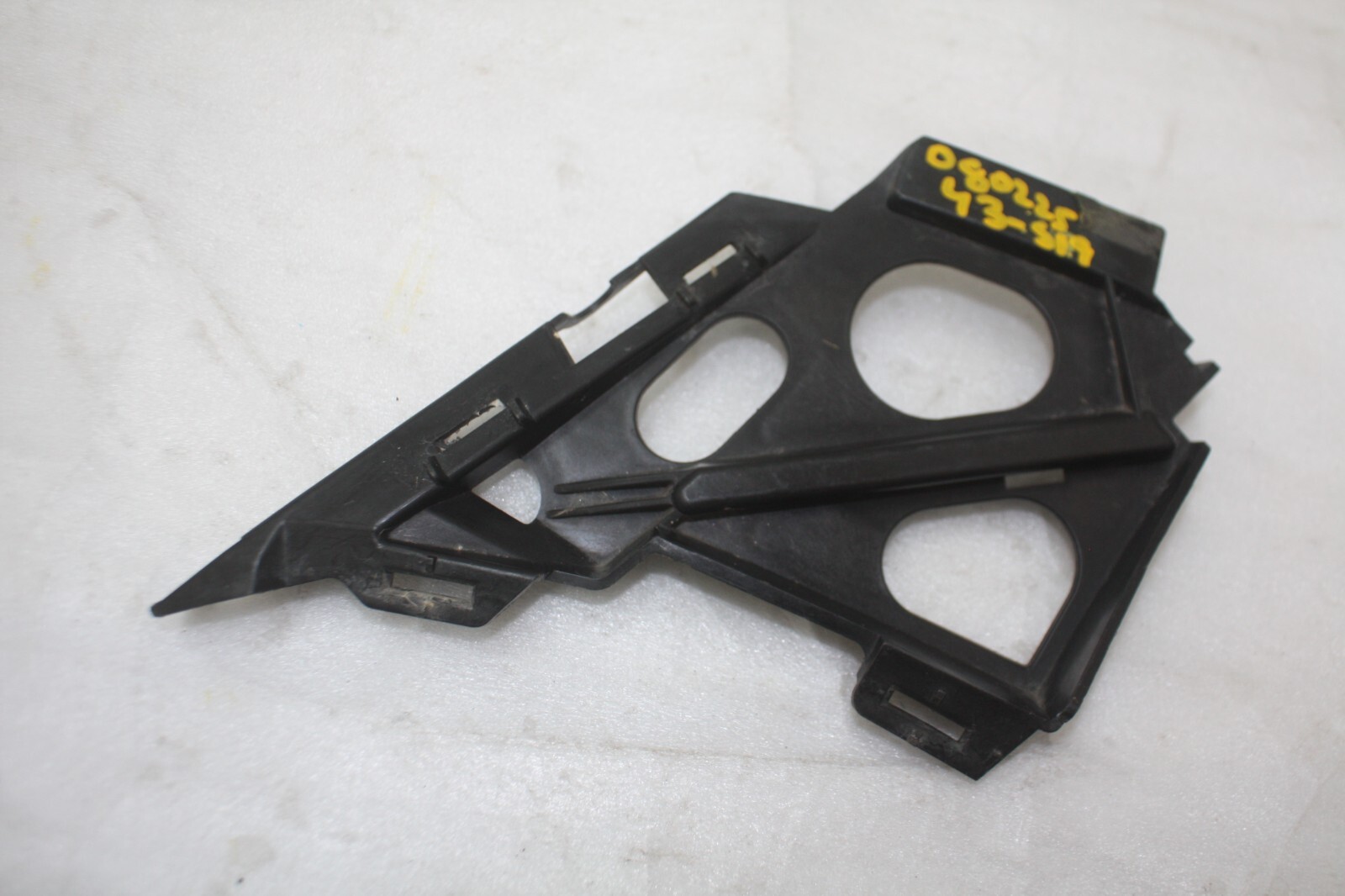 Audi R8 Front Bumper Right Bracket 420807096A Genuine