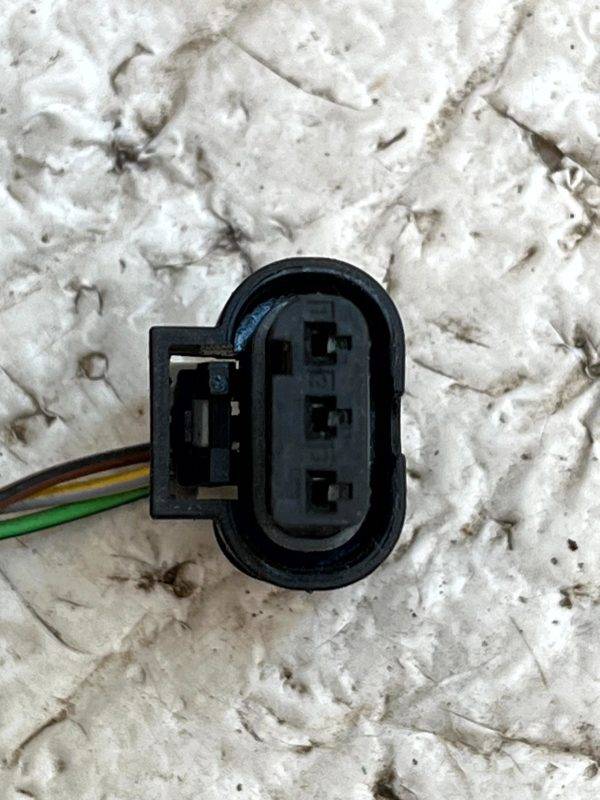 Audi VW Mercedes 3 Pin PDC Sensor Wiring Loom Plug Connector 1 1718644 1 Genuine 178437195798 7