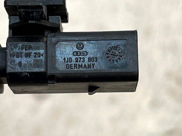 Audi VW Seat Skoda 3 Pin Wiring Loom Harness Plug Connector 1J0973803 Genuine 178447548408 8