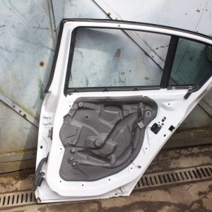 BMW 1 Series E87 Rear Right Door Genuine - Image 13