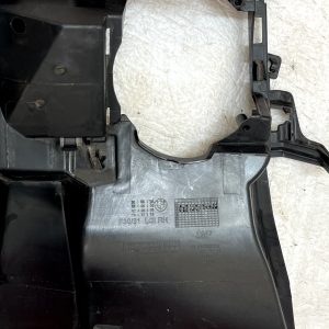 BMW 3 Series F30 F31 LCI Front Bumper Right Fog Lamp Bracket 15-18 51117386362 - Image 11