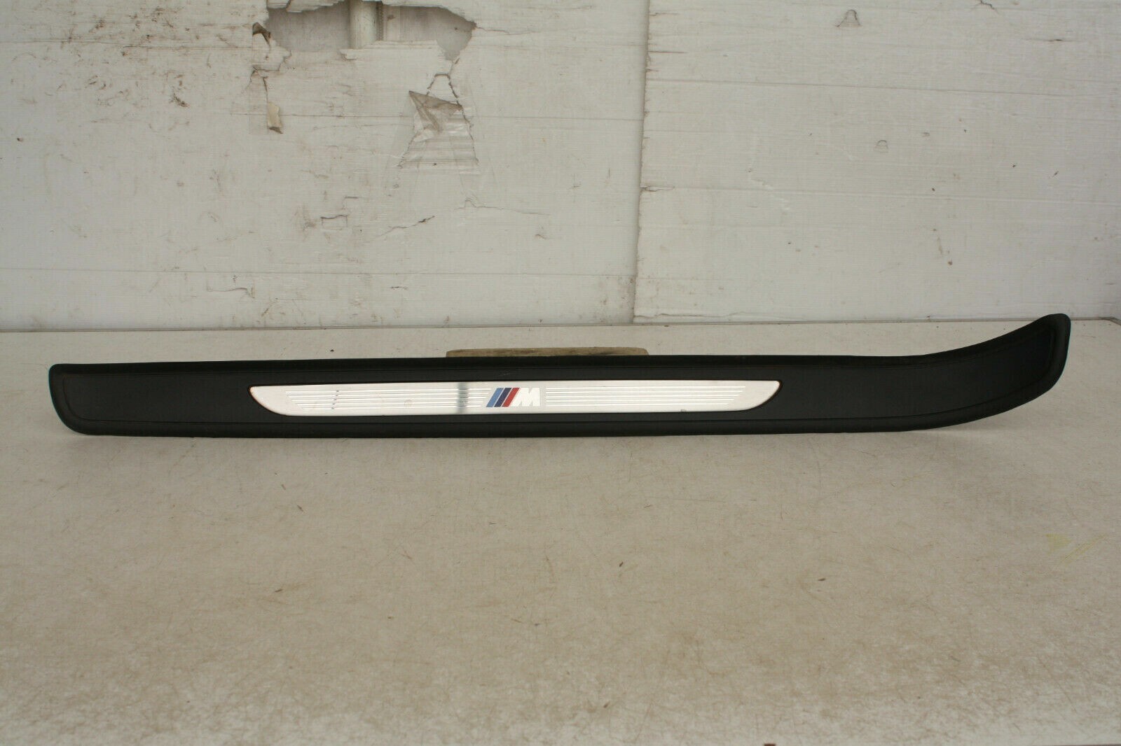 BMW 3 Series Front Left Door Entrance Sill Strip 2006-2010 51477900751 Genuine