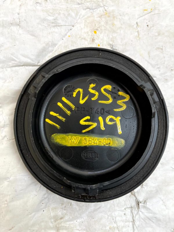 BMW-5-Series-F10-F11-Headlight-Dust-Cover-Cap-14735400-Genuine-177596590818