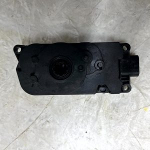 BMW X5 G05 HVAC Air Intake Actuator Motor 5811R1000 Genuine - Image 3