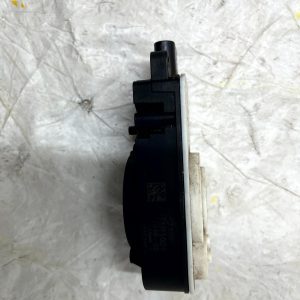 BMW X5 G05 HVAC Air Intake Actuator Motor 5811R1000 Genuine - Image 4