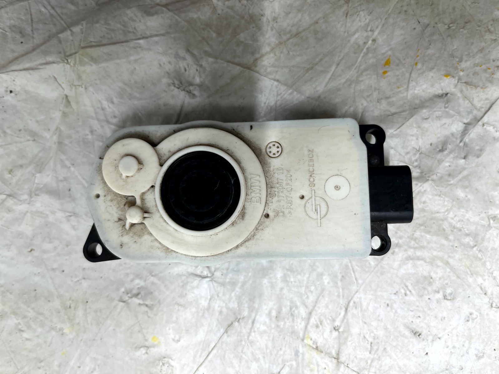 BMW X5 G05 HVAC Air Intake Actuator Motor 5811R1000 Genuine