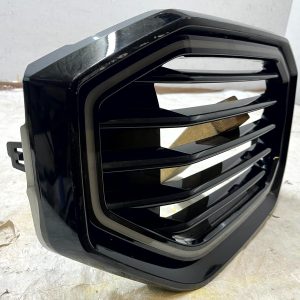 BMW XM G09 Front Bumper Right Side Grille 2023 ON 51139451678 Genuine - Image 5