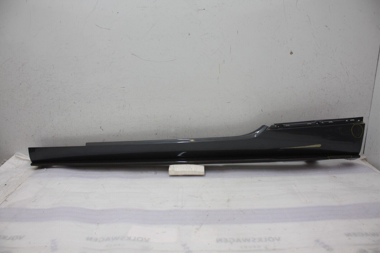 Bentley Continental GT Left Side Skirt 2018 ON 3SD853851C Genuine *DAMAGED*