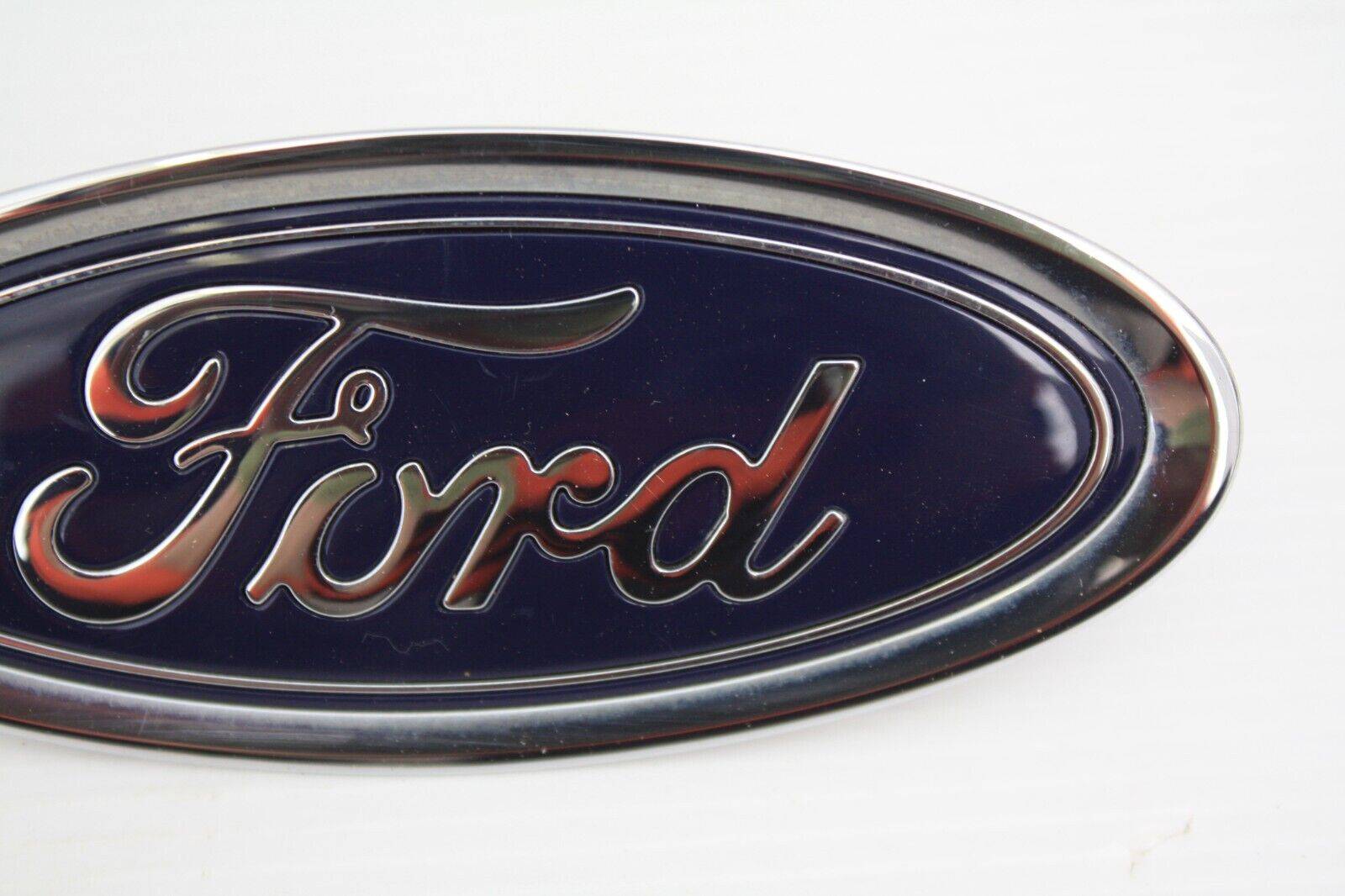 Ford-Fiesta-Front-Bumper-Badge-C1BB-8B262-AA-Genuine-175769024178-2