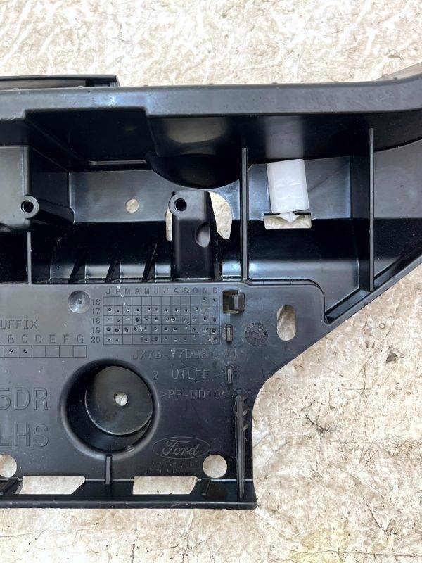 Ford Focus Mk4 Rear Bumper Left Mount Bracket 2018-2022 JX7B-17D981-A1 Genuine 2 Ford Focus Mk4 Rear Bumper Left Mount Bracket 2018 2022 JX7B 17D981 A1 Genuine 178560614218 3